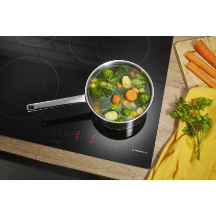Gorenje ECT643SYB Sklokeramická varná deska