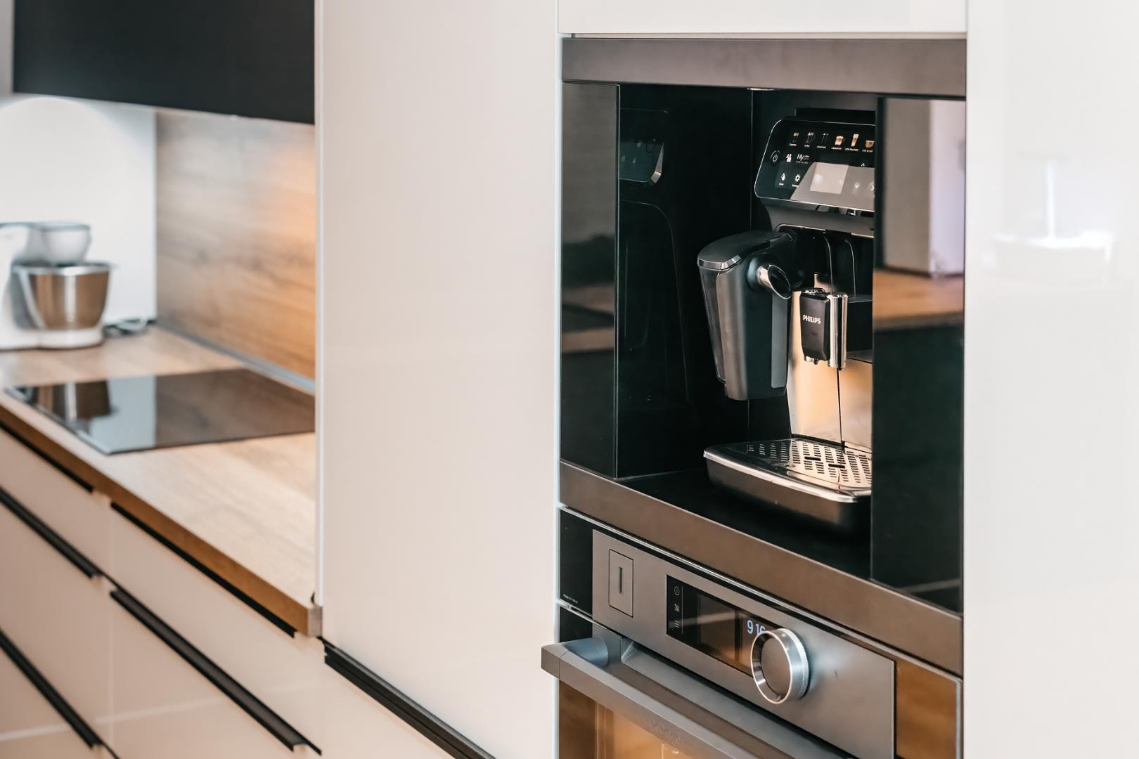 Kluge CoffeeCase KFB22BB vestavná schránka pro kávovar 254x355 mm