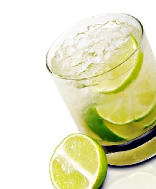 Caipirinha s limetkou