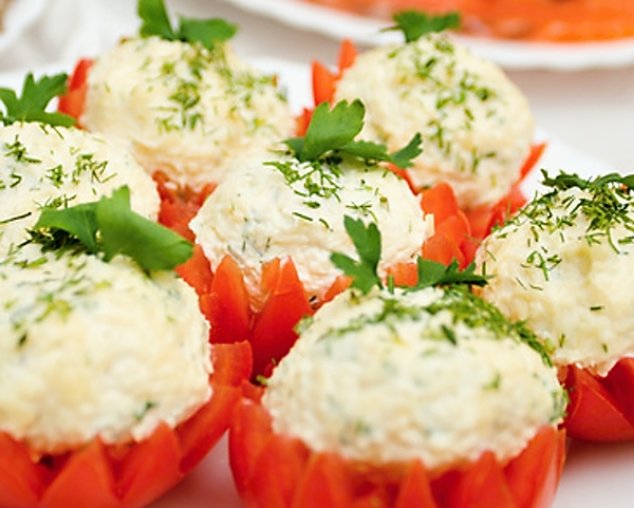 Rajčata plněná sýrovým krémem