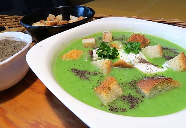 Brokolicová krémová polévka