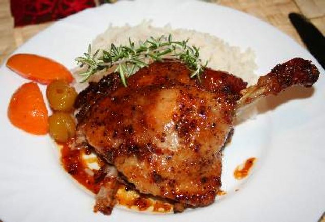 Kachna s pikantním medovým přelivem