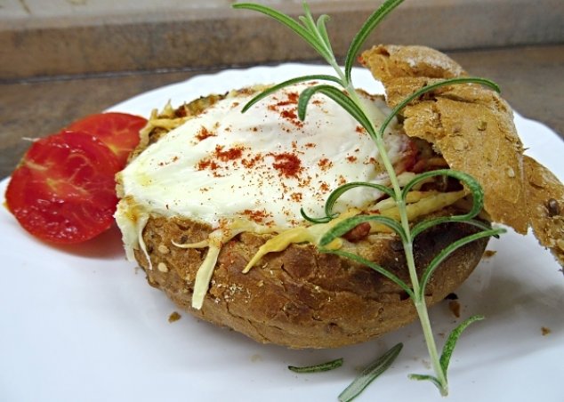 Plněné rohlíkové bulky zapékané