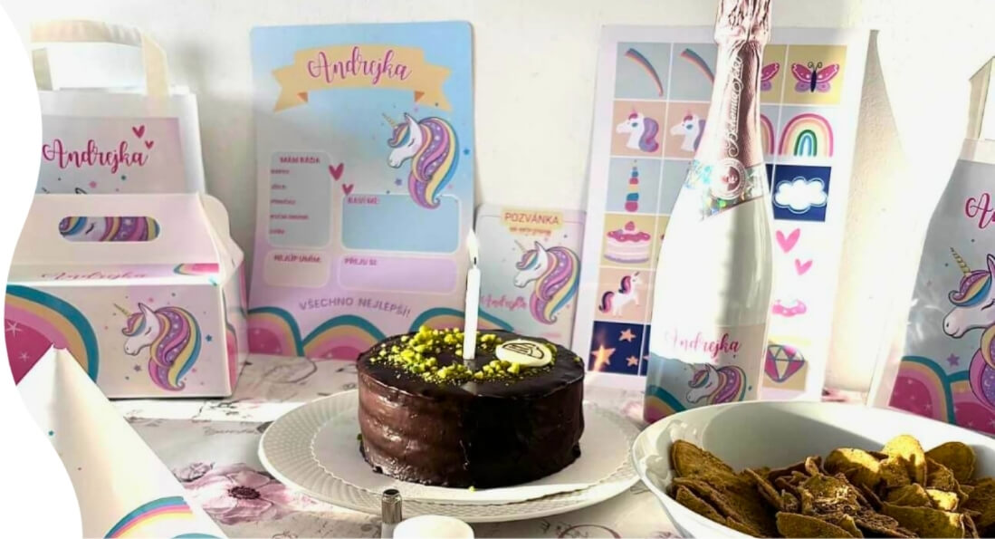 Dětská narozeninová oslava s dortem a výzdobou se jménem od Party Guliver