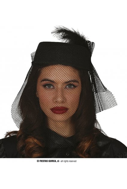 černý klobouk vdova