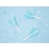 Světle modré papírové frkačky