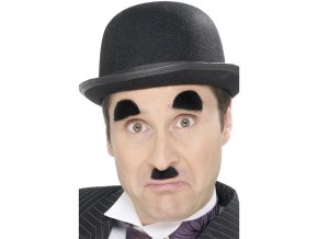 Charlie Chaplin knírek a obočí