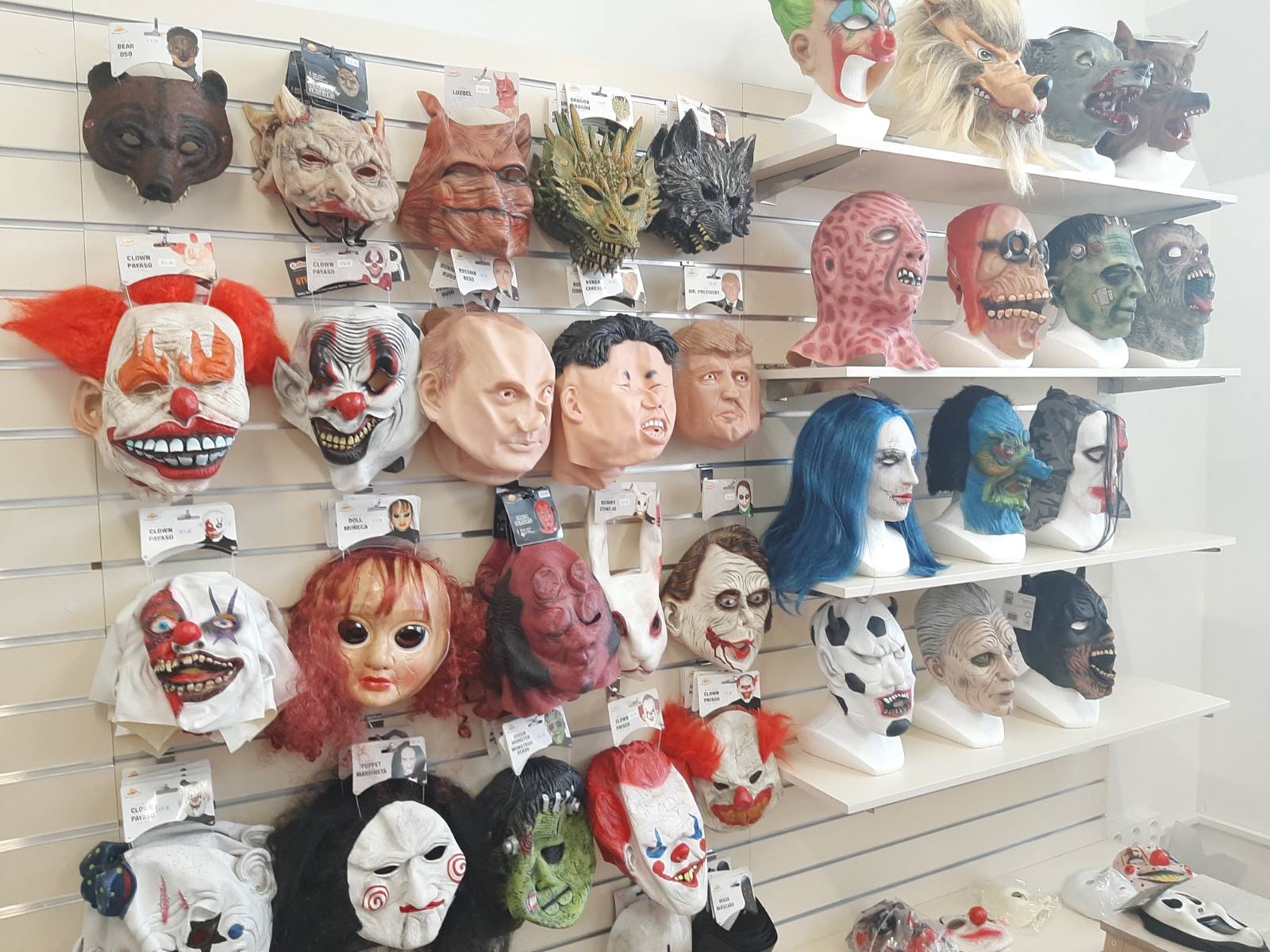 masky na Halloween
