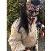 maska krampuse a velký chlupatý kožich pro čerta