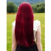 Vínově červená rovná paruka s ofinou ze syntetických vlasů