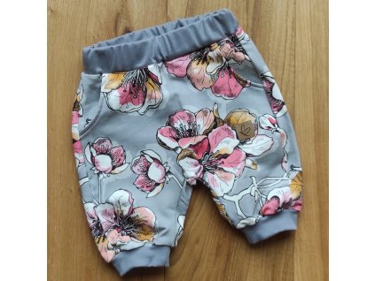 Kraťásky s třešňovými květy - modal