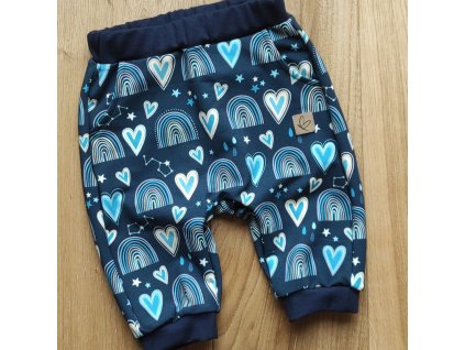 Kraťásky s duhou a srdíčky