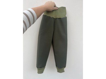 Khaki softshellové kalhoty s flísem