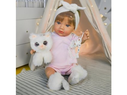 Bábika Alina Kawaii s plyšovým zvieratkom a dekou Marina & Pau 1159