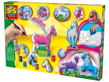 Odlievanie a maľovanie koní