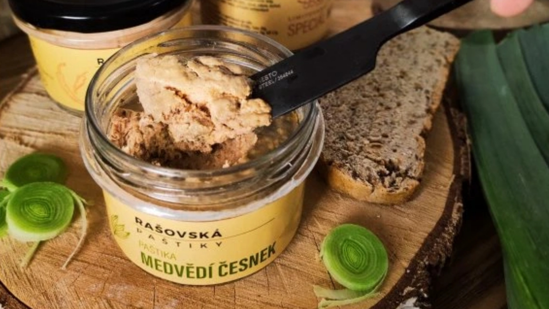 Paštika medvědí česnek