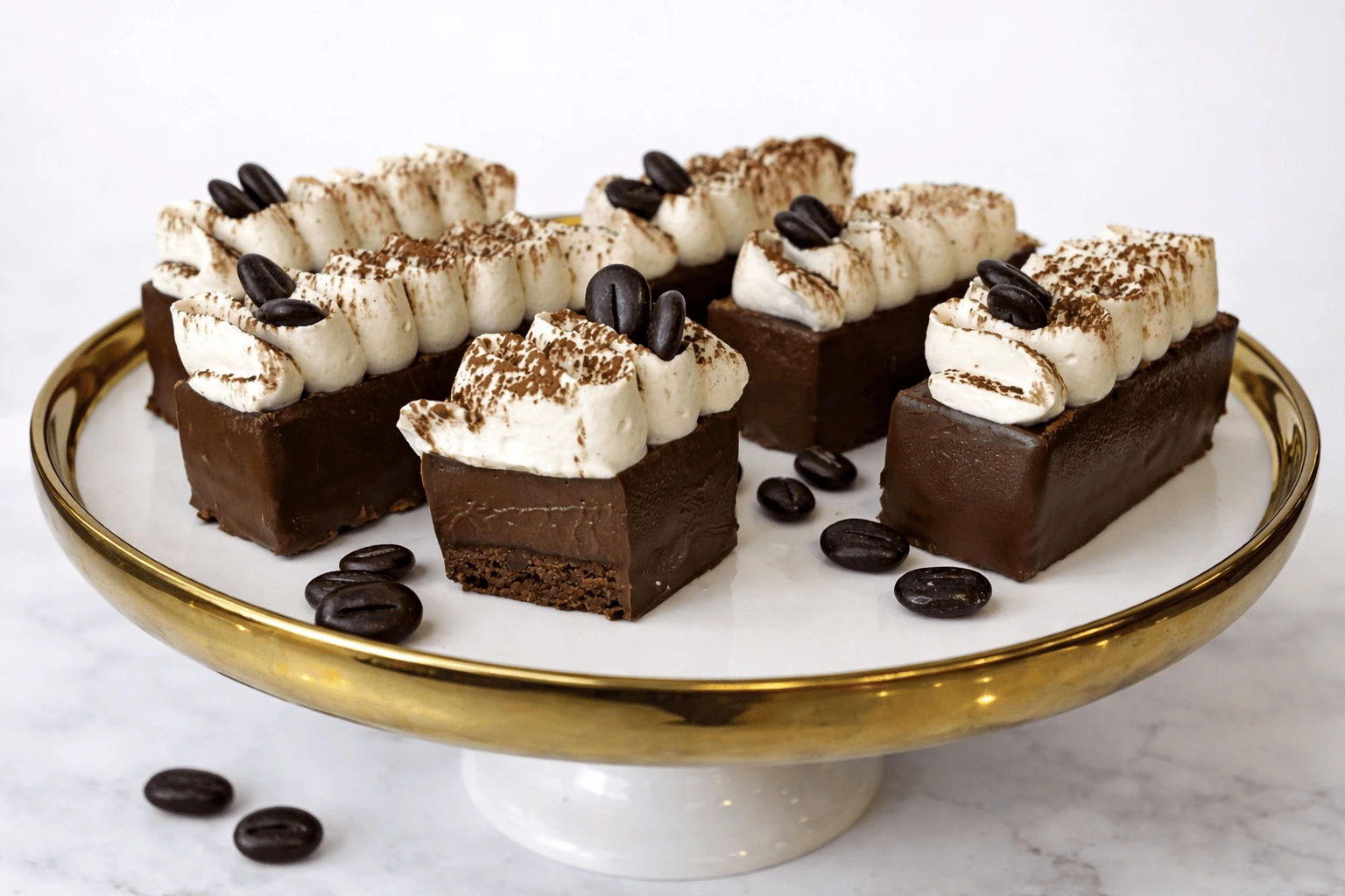 Čokoládové řezy s kávovým krémem