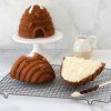 A0044683 54577 Beehive Cake Pan How to 03 2021