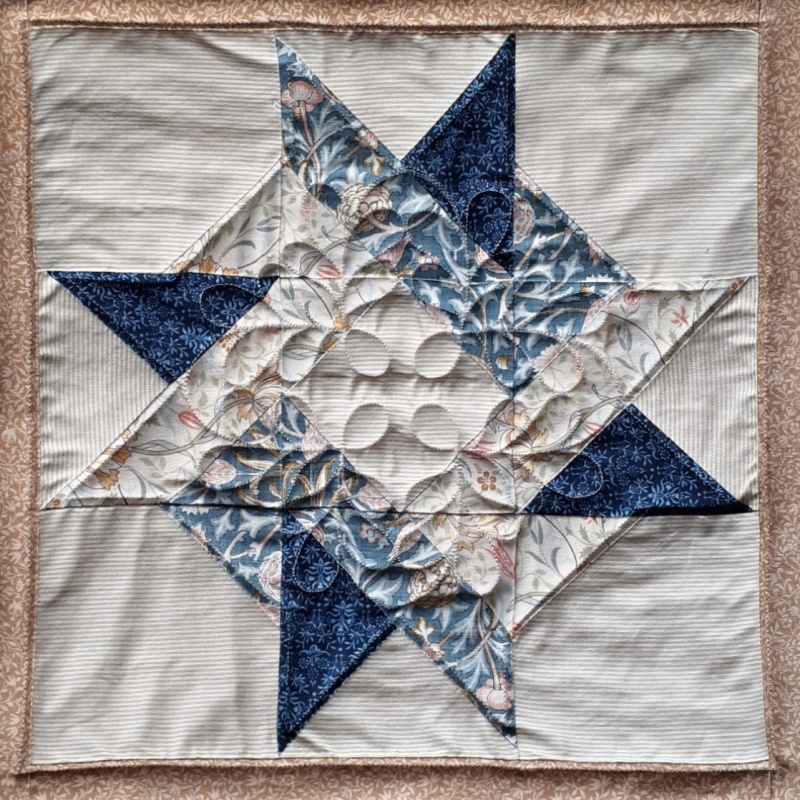 BLOK-ZAHRADKA-WILLIAM-MORRIS