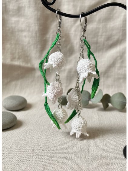 Extravagantní a elegantní náušnice