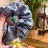 Scrunchie – XL vzory gumičky  Gumičky pro vaše vlasy