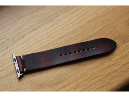 Ručně šitý kožený řemínek pásek apple watch ruční práce Horween chromexcel