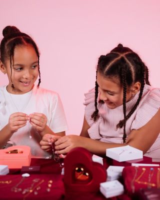 Dětská radost je nejkrásnější. ✨ I ten nejmenší dokáže na Valentýna udělat velkou radost. 💝