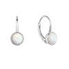 31391 stribrne nausnice visiace s bielym okrúhlym syntetickým opalom 11467 1 white