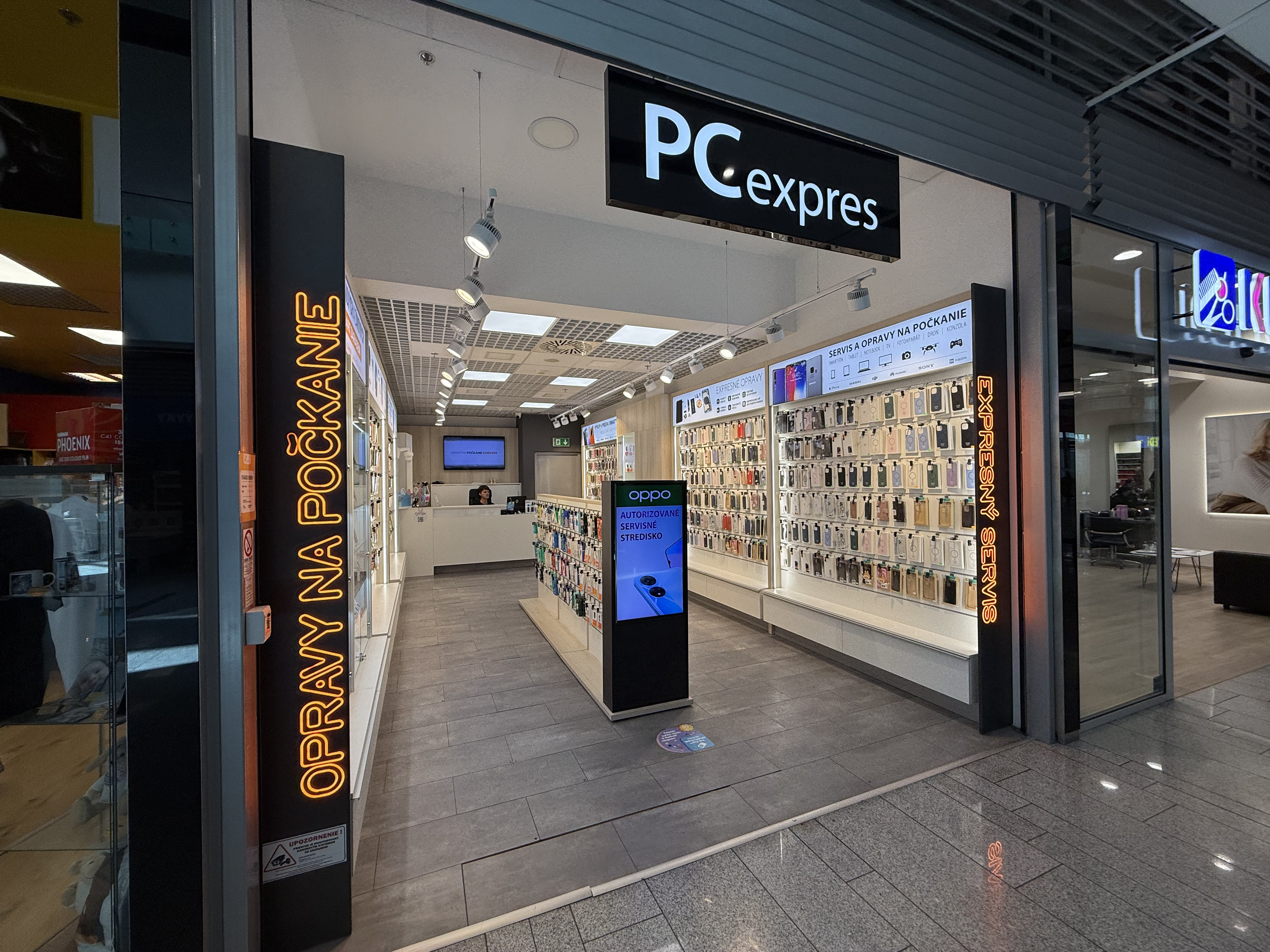 PCexpres Bratislava OC Central