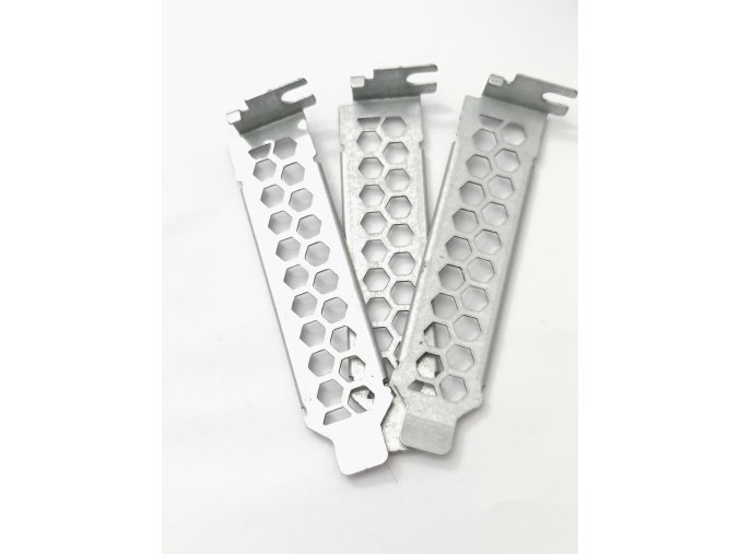 3db Low profile Bracket hátlap lyukacsos