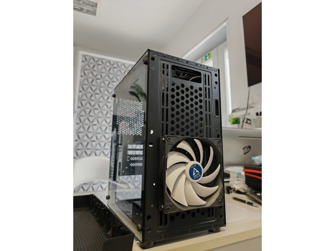Aerocool Hexform V1 gépház (14cm Arctic hűtéssel) használt