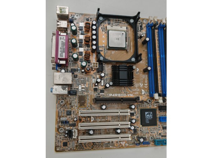 ASUS P4 R800 VM Alaplap + Intel Pentium 4 2.6 GHz Processzor – megbízható teljesítmény mPGA 478 foglalatban
