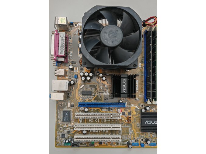 ASUS P5GV-MX Micro ATX Alaplap – Intel 915GV Chipsettel, Socket LGA 775 Celeron D 2.8Ghz 2.5GB RAM félkonfig