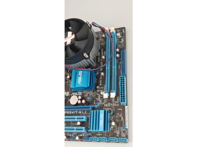 Asus P5 G41T-MLX (LGA 775)
