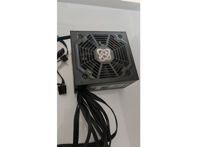 XFX Force TS XPS-550-TS3 20+4 tűs tápegység 550W 80+ Gold