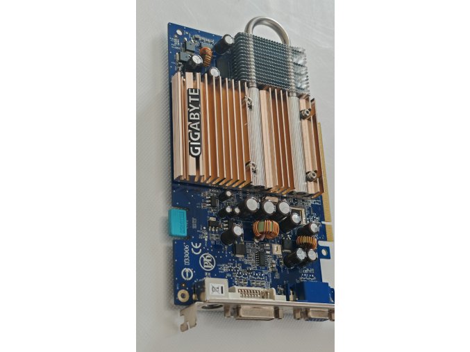 Gigabyte GV-NX73T256P RH Dual link DVI passzív Videokártya