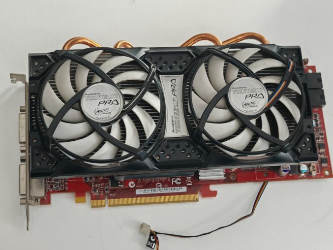 Asus Radeon HD 4870 512MB GDR5 + Artic Twin Turbo Pro Hűtés