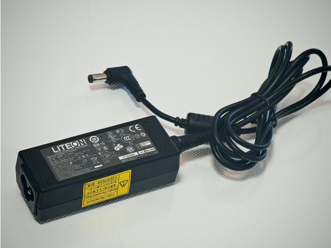 Lite-On PA-1300-04 – AC adapter laptophoz (19V, 1.58A, 30W)