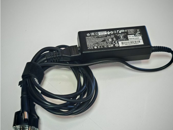 HP PA-1650-32HY – Eredeti használt 65W laptop töltő 19.5V/3.33A, center-pin csatlakozóval