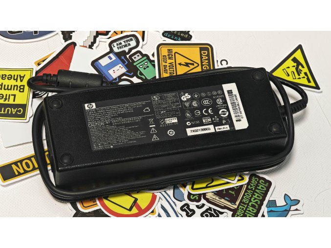 HP / Compaq gyári laptop töltő – 120W (18.5V / 6.5A)
