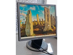 Samsung SyncMaster 940n 17" LCD monitor