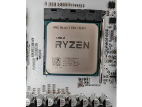 Ryzen 3 PRO 2200GE 4mag 4szál boost 3,6Ghz Vega 8 IGPU processzor
