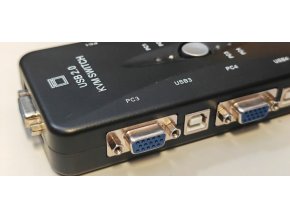 4-Port KVM Switch KVM41UA – Kényelmes Képernyő-, Billentyűzet- és Egérkezelő Megoldás 4 PC-hez