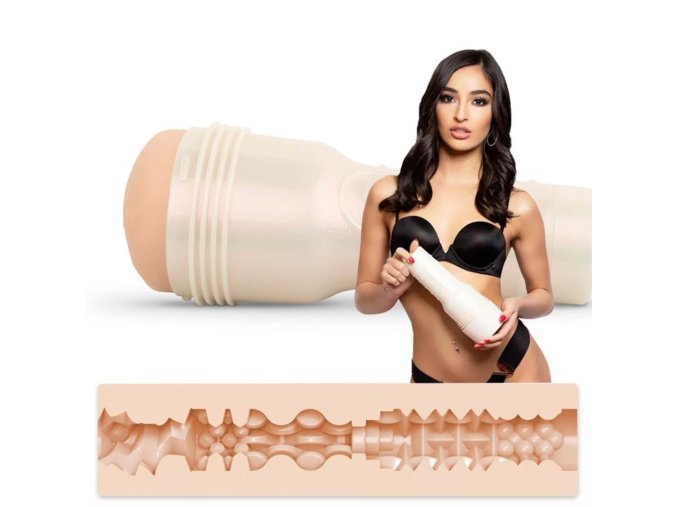 fleshlight girls emily willis squirt