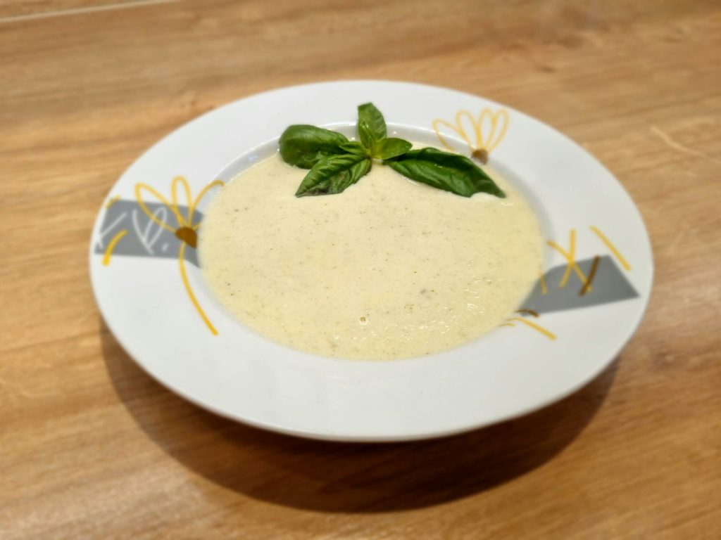 Kalerábová polievka podľa Zuzky