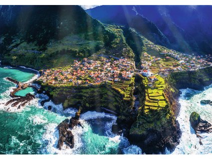 TREFL Puzzle Premium Plus Photo Odyssey: Madeira 1000 dílků