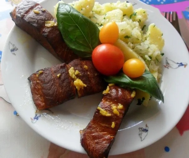 Údená a grilovaná ryba v jednom