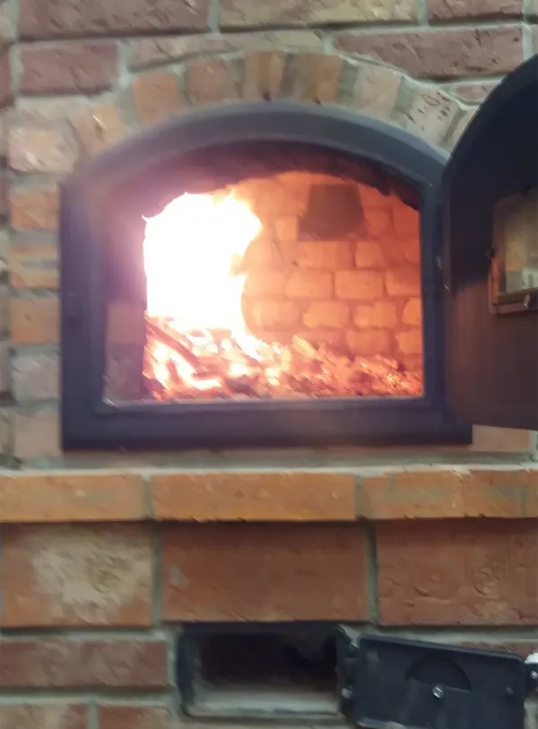 Ako založiť oheň a vyhriať Pec?