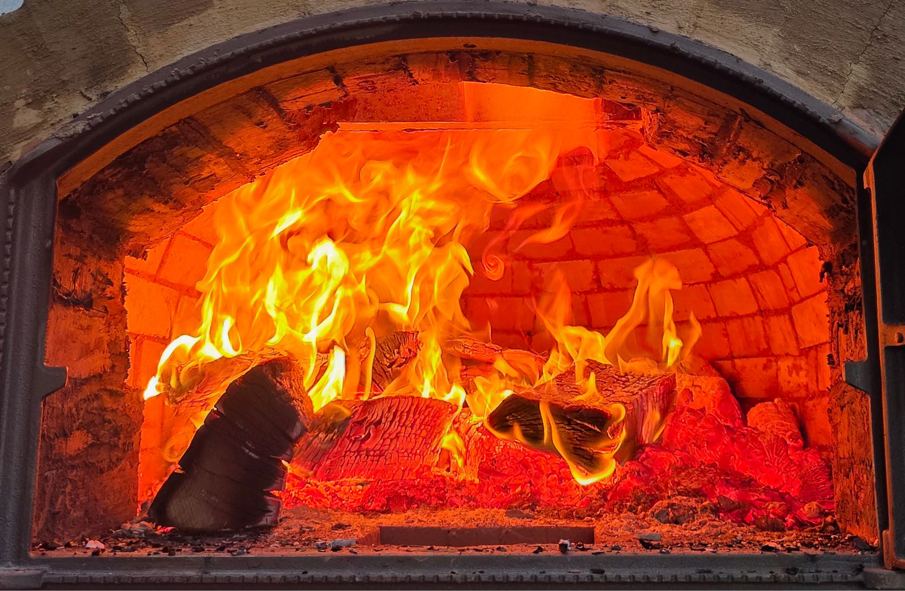 Aký druh dreva použiť na vykurovanie pece na drevo