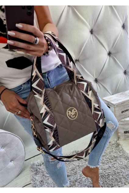 kabelka salvadore feretti značková luxusní kabelka sportovní trendy béžová